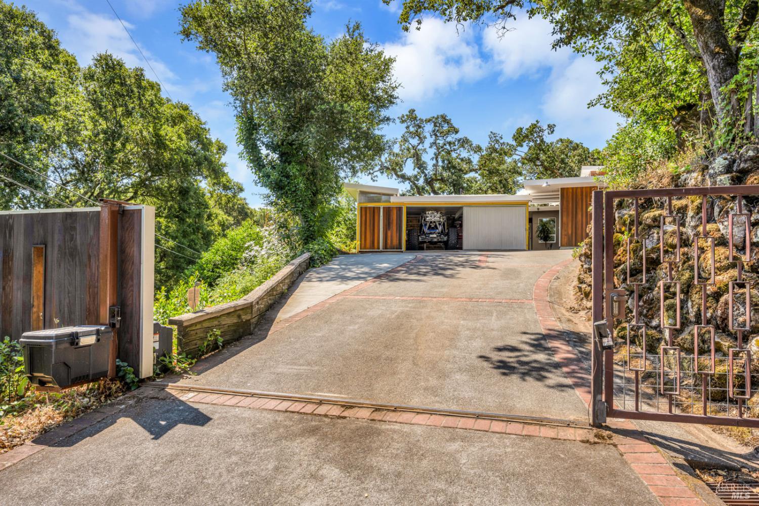 1617 Ronne Drive Santa Rosa CA 95404