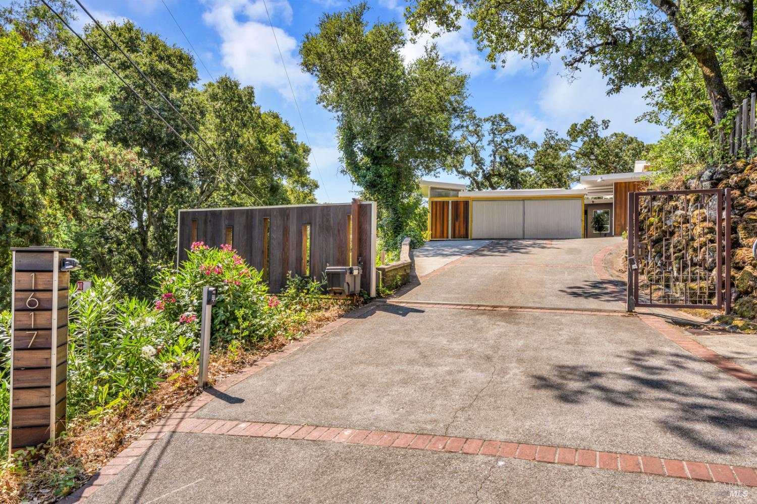1617 Ronne Drive Santa Rosa CA 95404