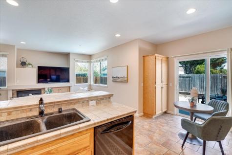 1268 Pedroncelli Drive Windsor CA 95492