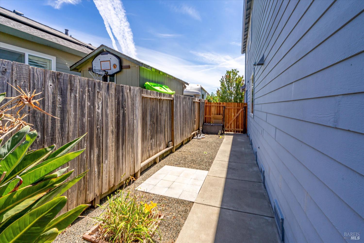 1268 Pedroncelli Drive Windsor CA 95492