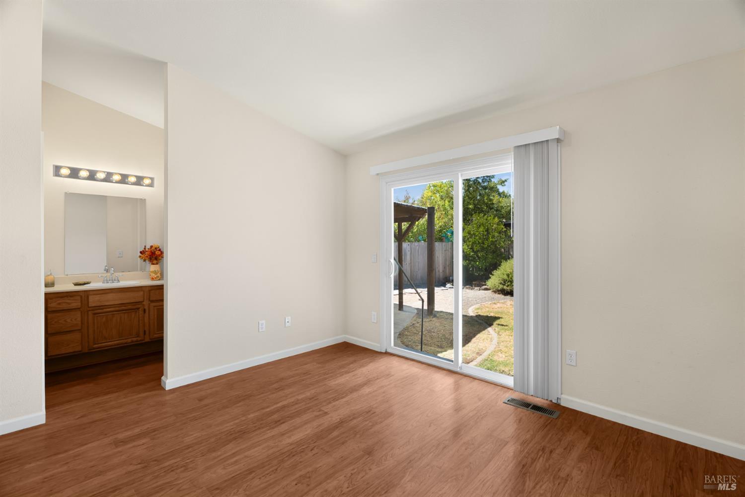1045 Ventana Drive Windsor CA 95492