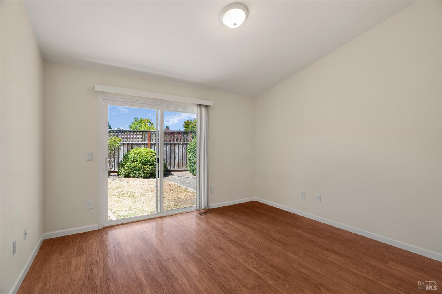 1045 Ventana Drive Windsor CA 95492