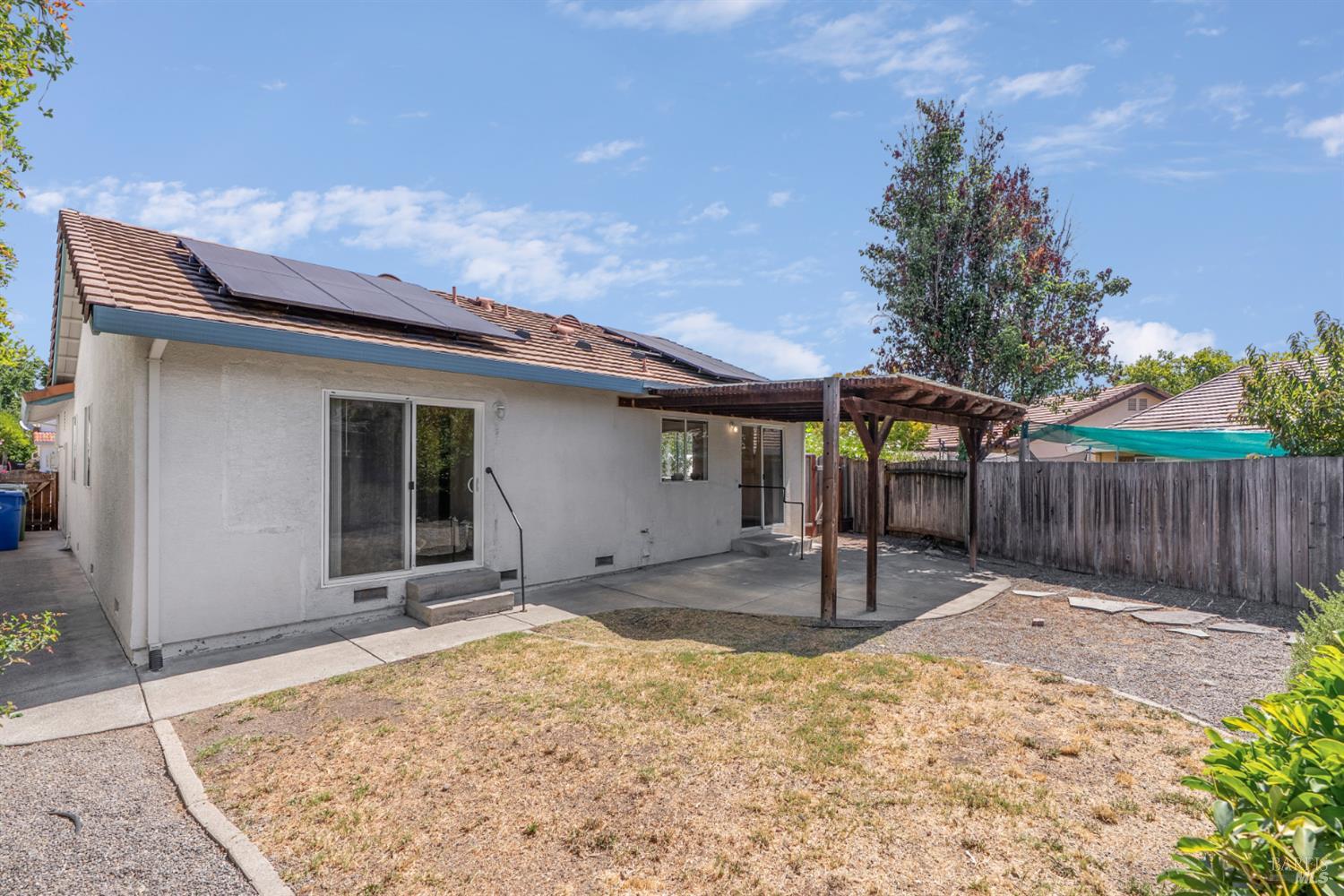 1045 Ventana Drive Windsor CA 95492