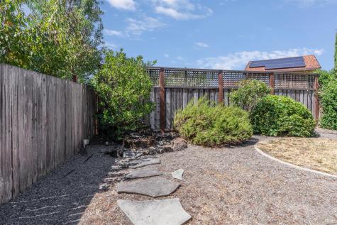 1045 Ventana Drive Windsor CA 95492