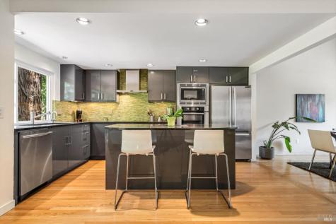 1008 West Street Petaluma CA 94952