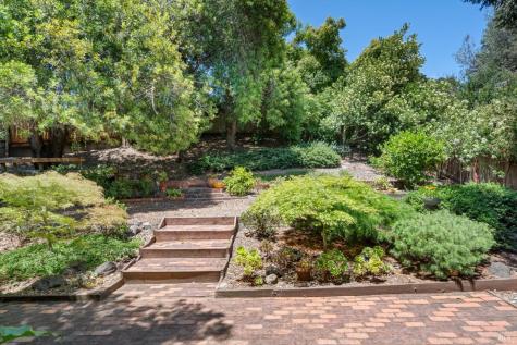 1008 West Street Petaluma CA 94952