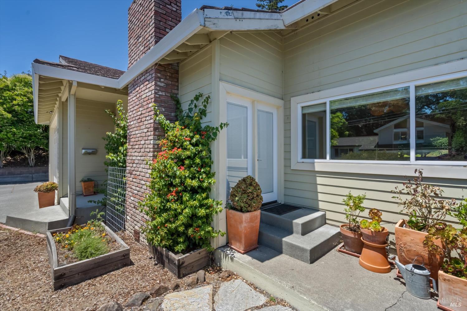 1008 West Street Petaluma CA 94952