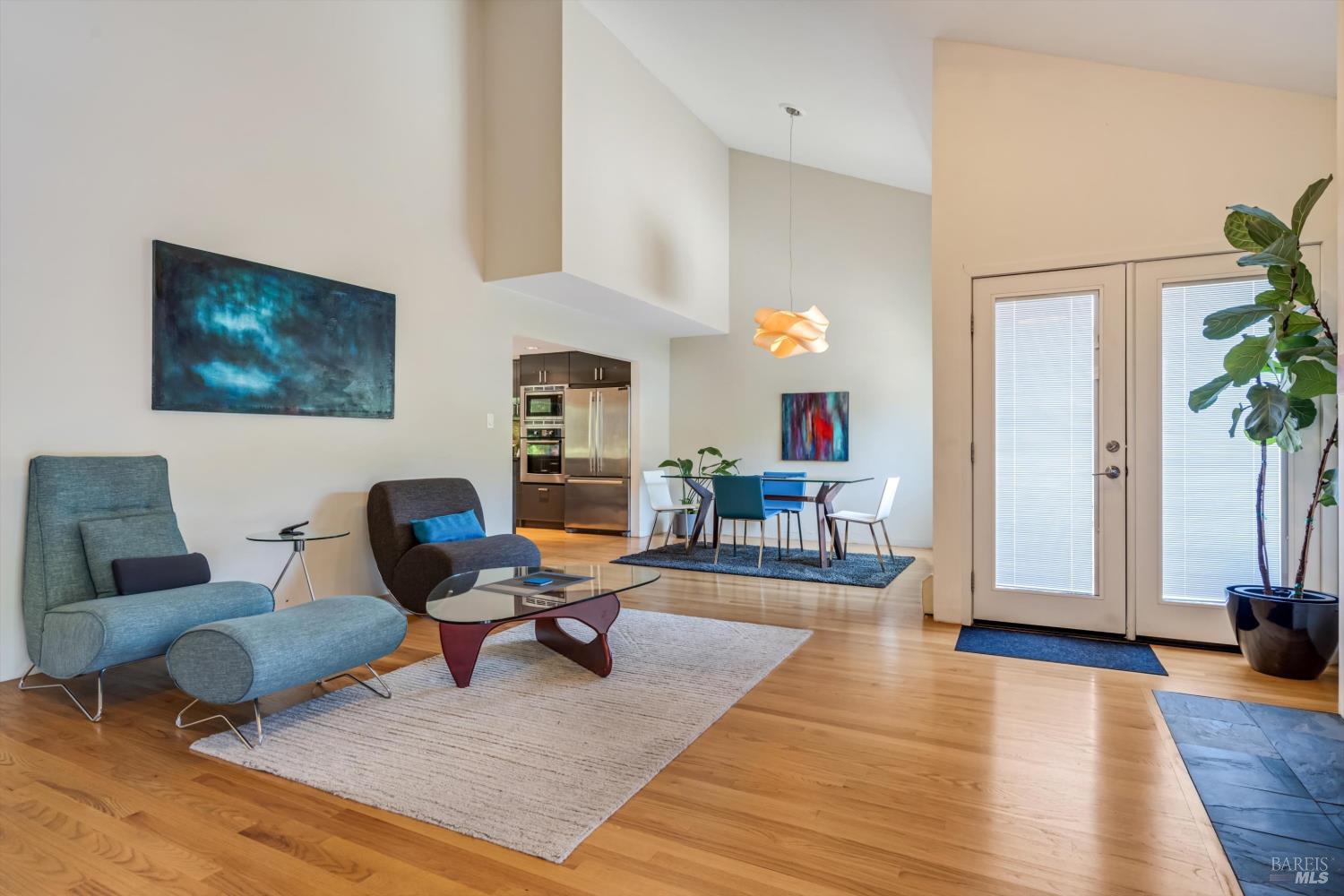 1008 West Street Petaluma CA 94952