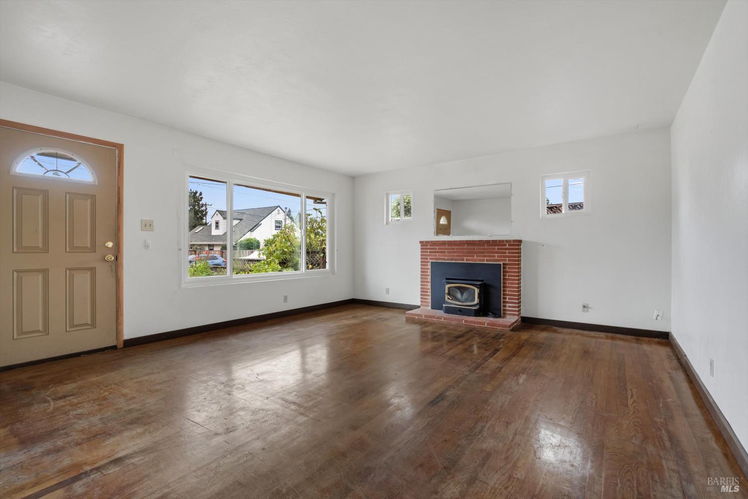 409 Lincoln Street Healdsburg CA 95448