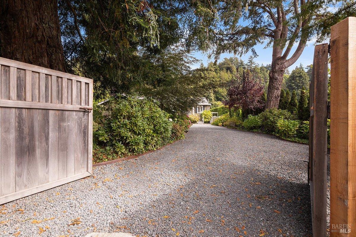 22753 Sylvan Way Monte Rio CA 95462