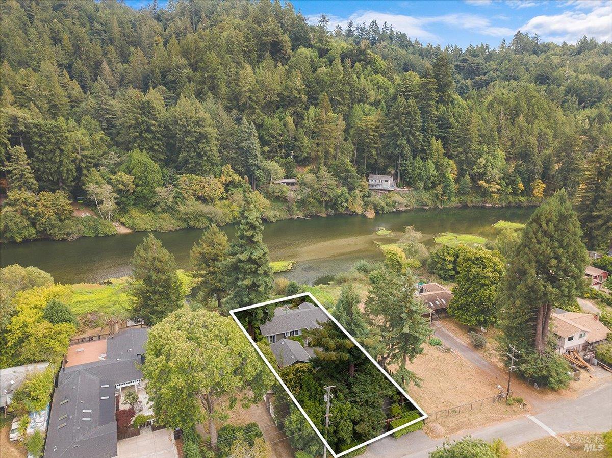 22753 Sylvan Way Monte Rio CA 95462