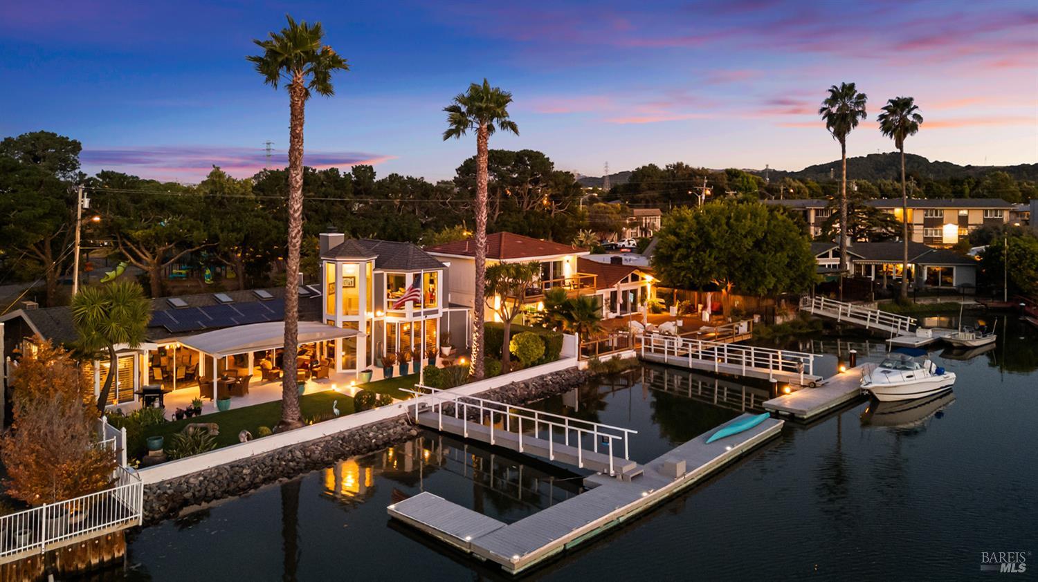 15 Sorrento Way San Rafael CA 94901