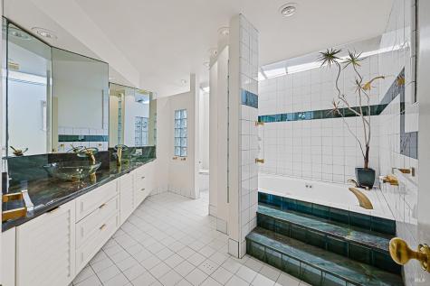 15 Sorrento Way San Rafael CA 94901