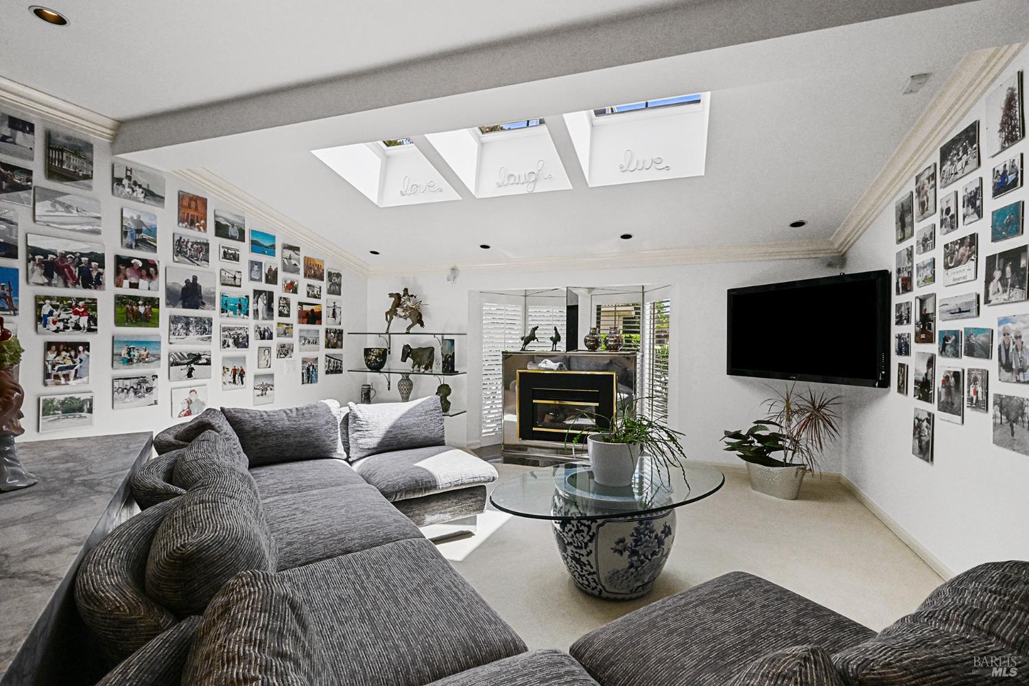 15 Sorrento Way San Rafael CA 94901