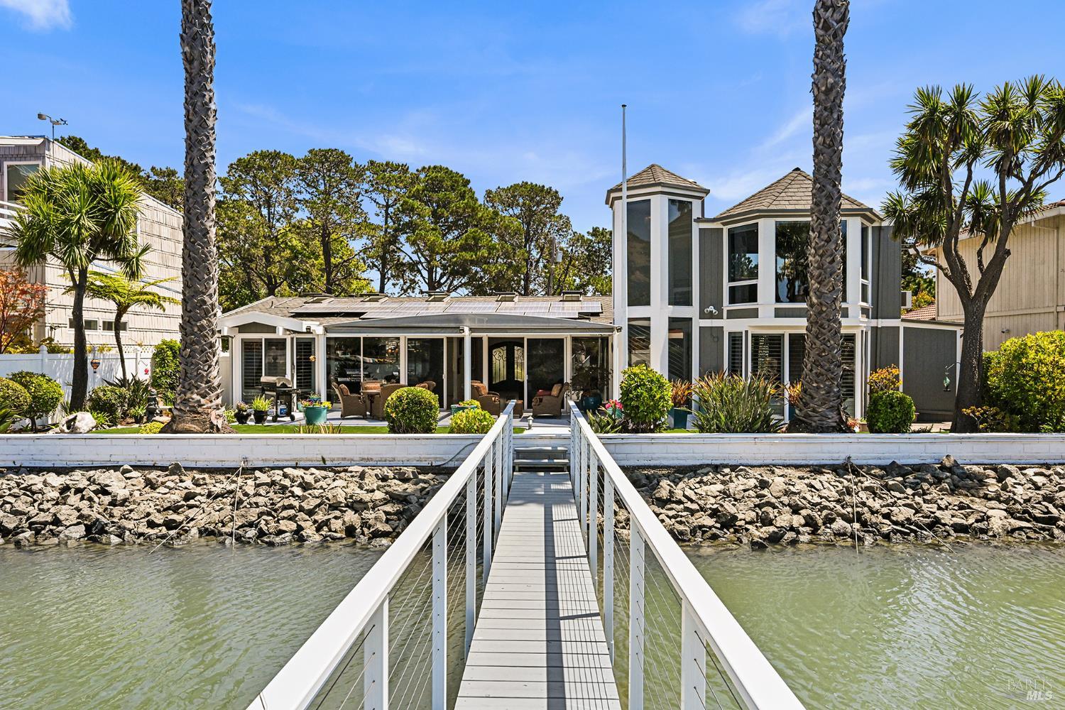 15 Sorrento Way San Rafael CA 94901