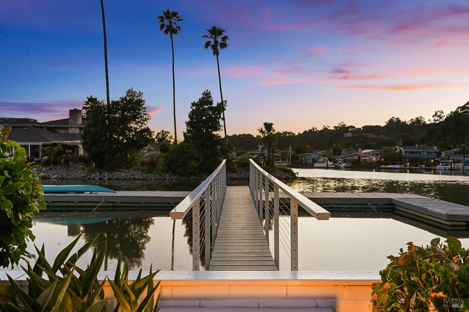 15 Sorrento Way San Rafael CA 94901