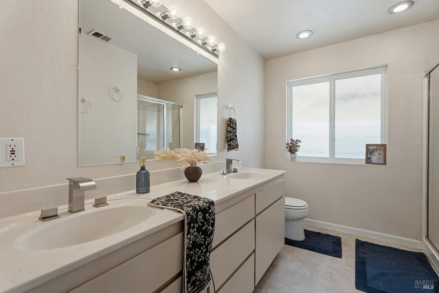 5791 Lake Ridge Drive Ukiah CA 95482