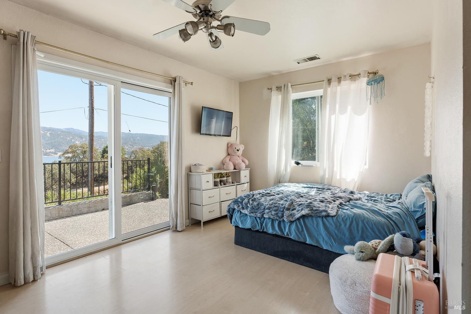 5791 Lake Ridge Drive Ukiah CA 95482