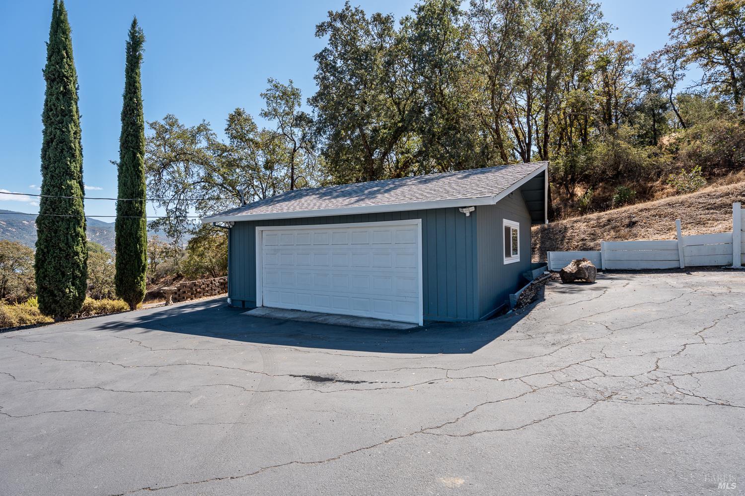 5791 Lake Ridge Drive Ukiah CA 95482
