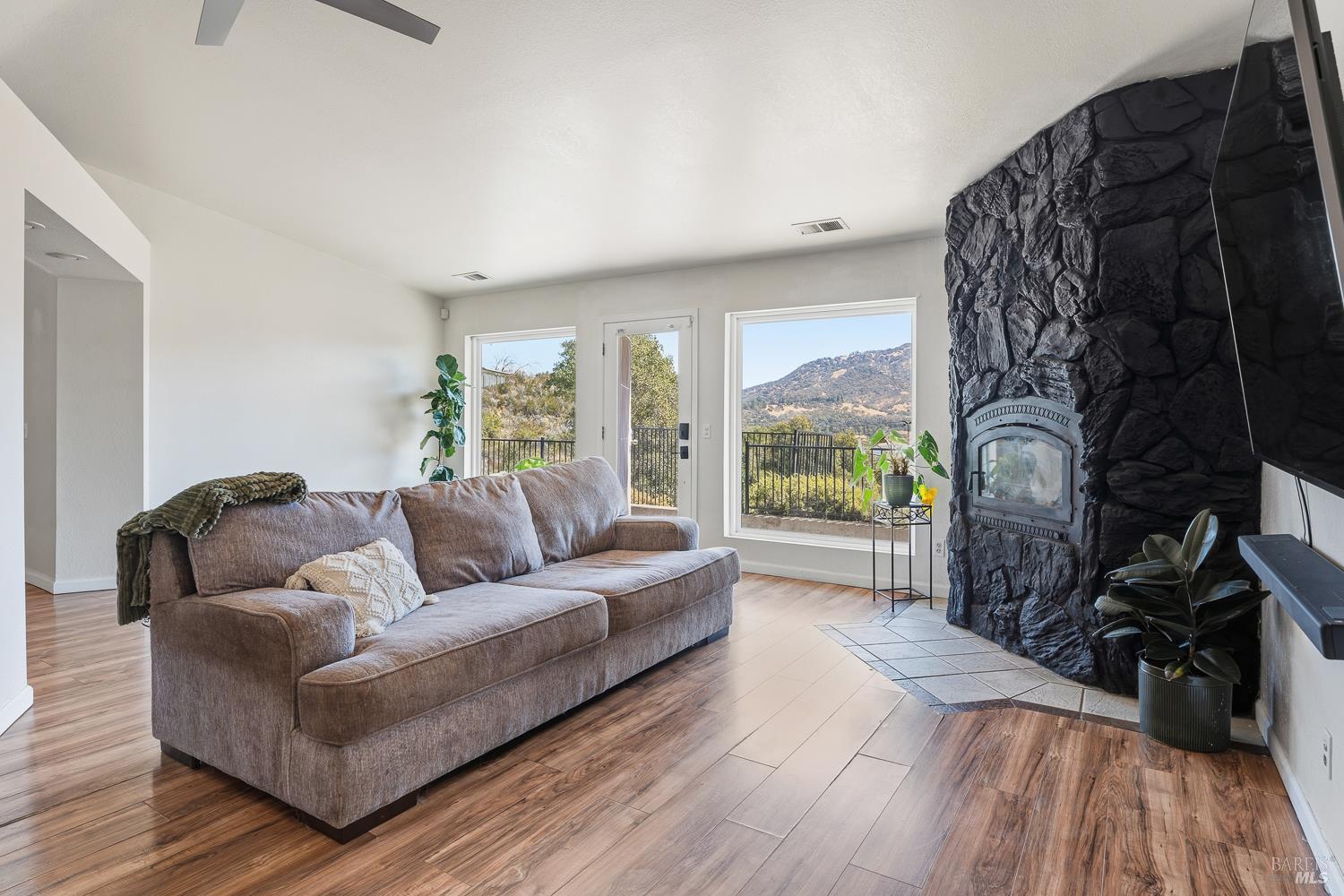 5791 Lake Ridge Drive Ukiah CA 95482