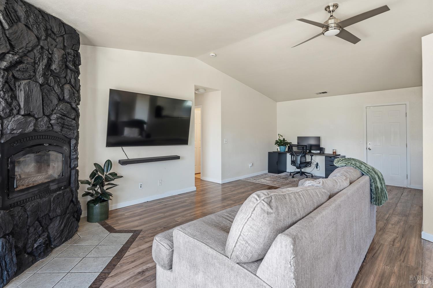 5791 Lake Ridge Drive Ukiah CA 95482