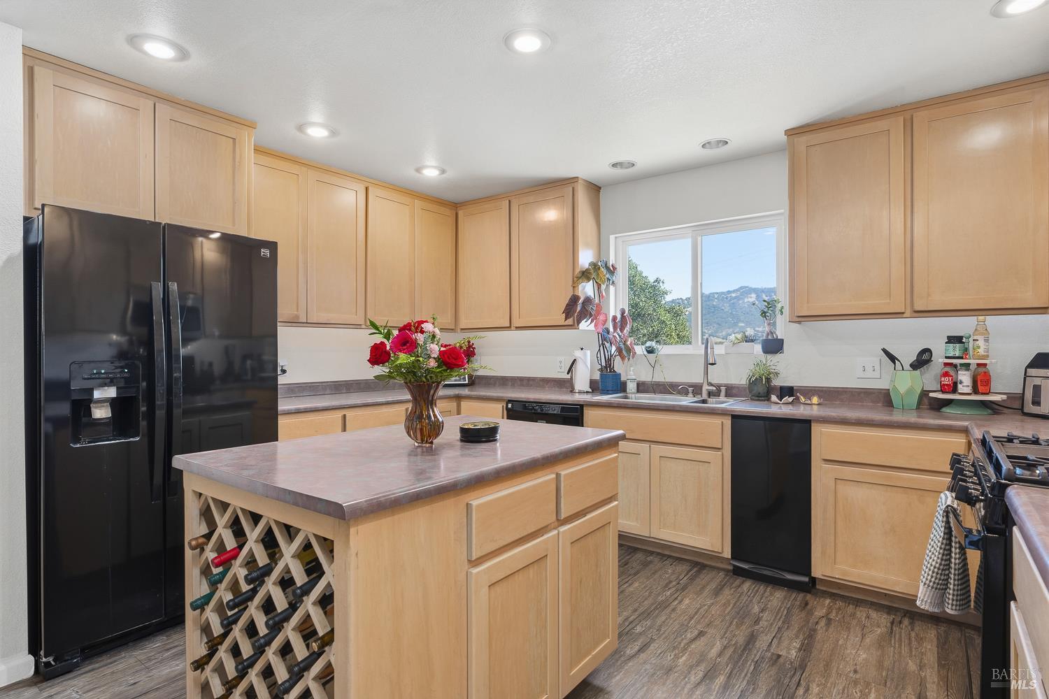 5791 Lake Ridge Drive Ukiah CA 95482
