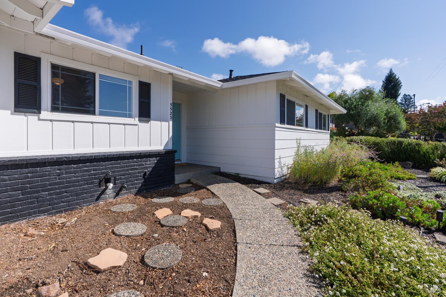 5523 Mulberry Drive Santa Rosa CA 95409