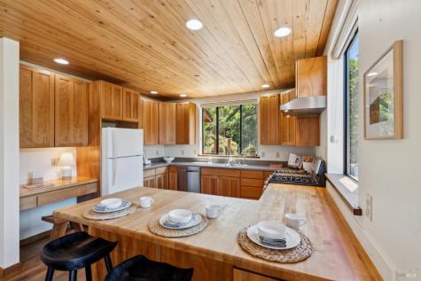 100 Heather Lane Inverness CA 94937