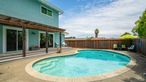 489 Quercus Court Novato CA 94945