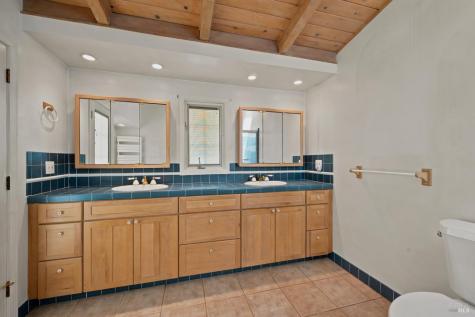 5565 Ca-12 Santa Rosa CA 95409