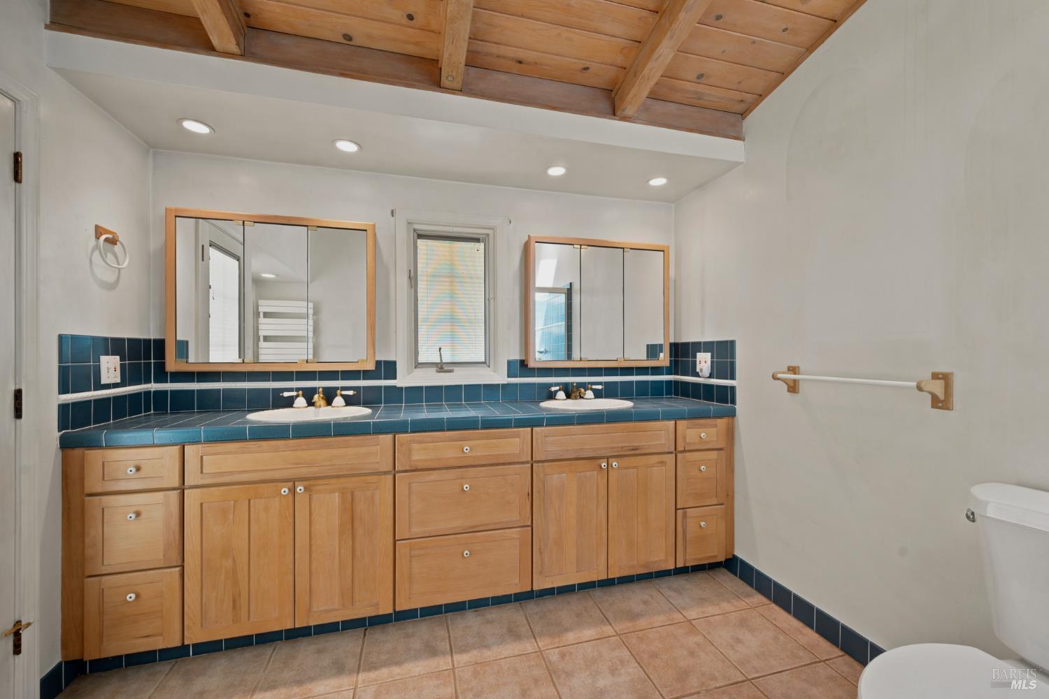 5565 Ca-12 Santa Rosa CA 95409
