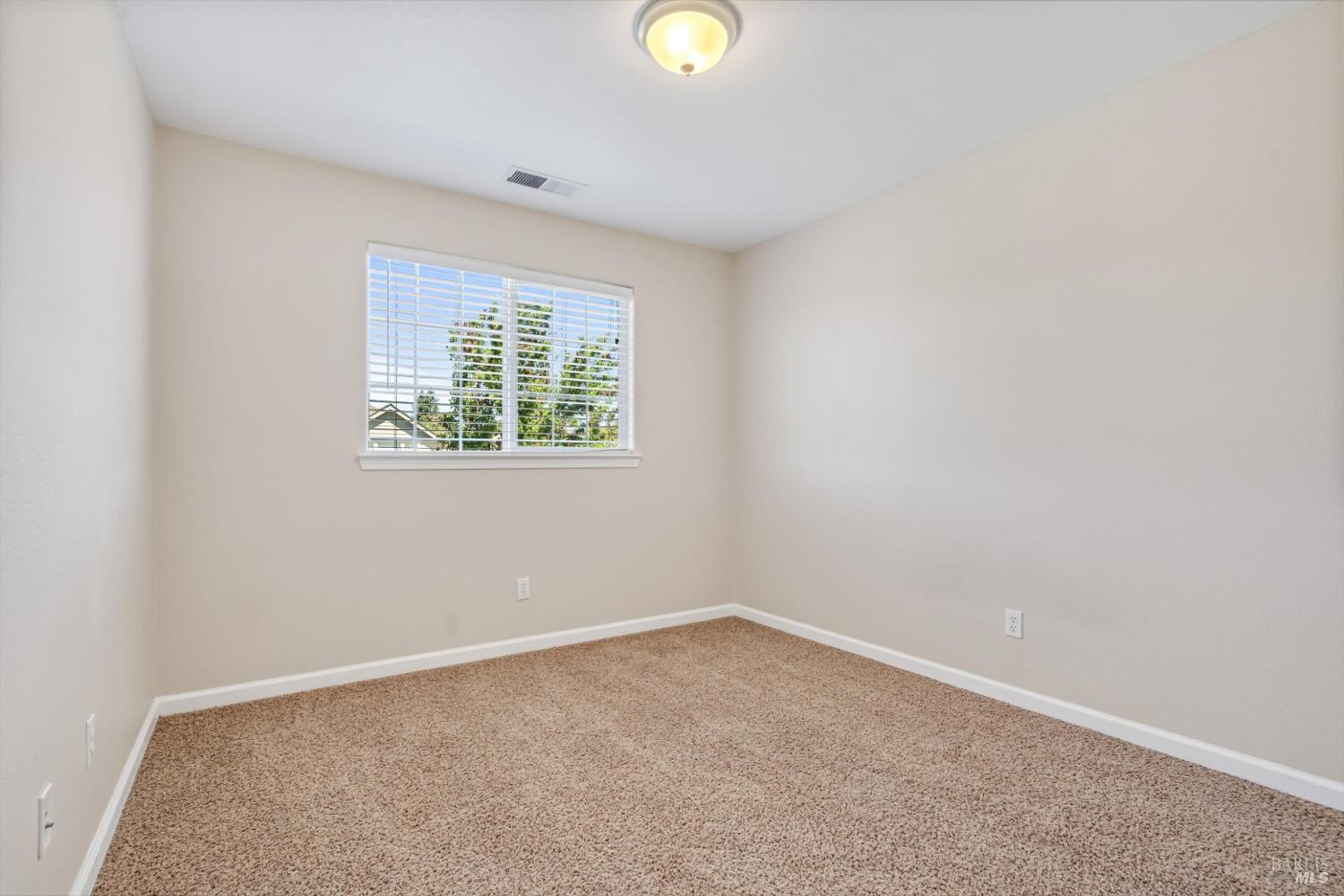 4728 Starbuck Avenue Santa Rosa CA 95409