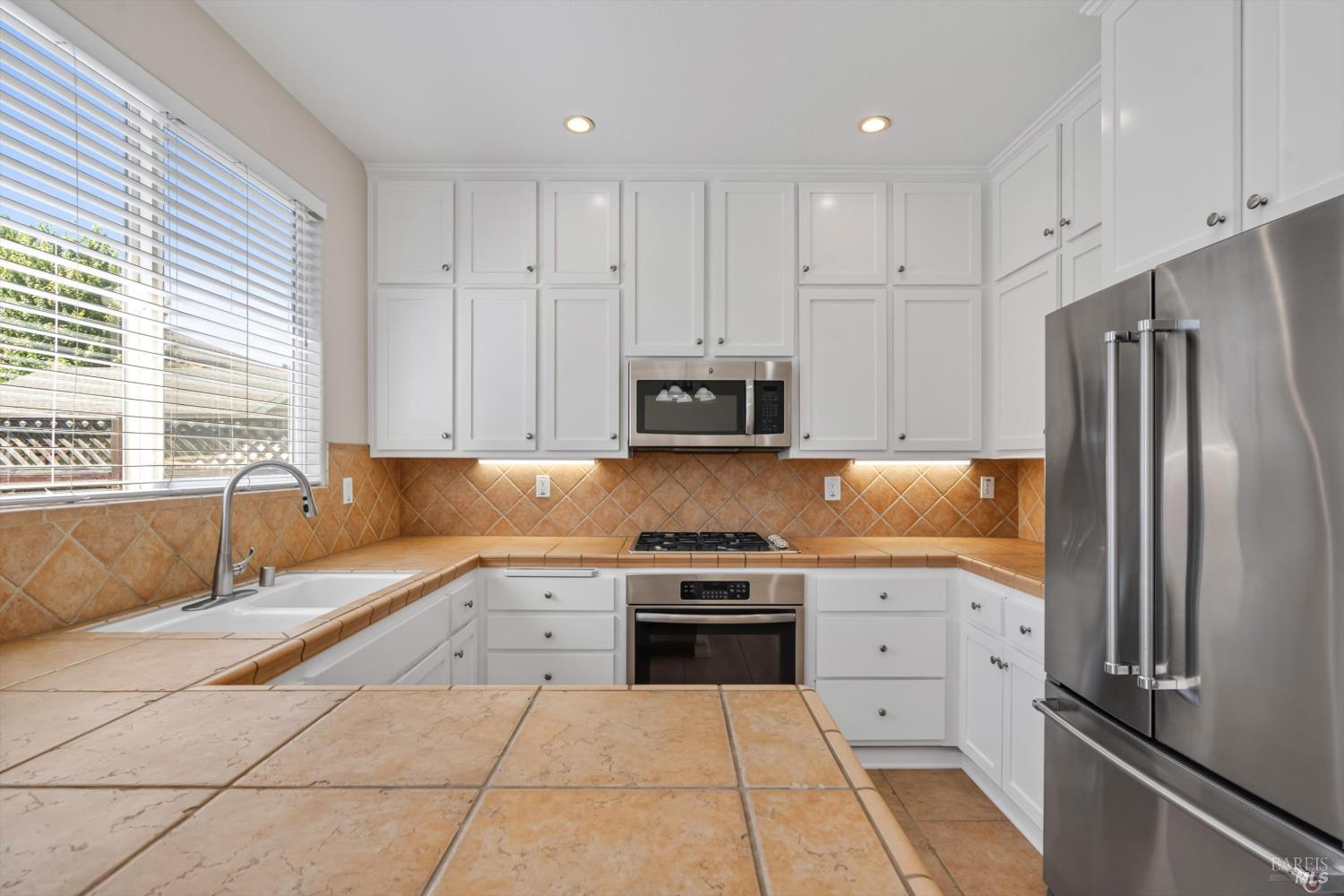 4728 Starbuck Avenue Santa Rosa CA 95409