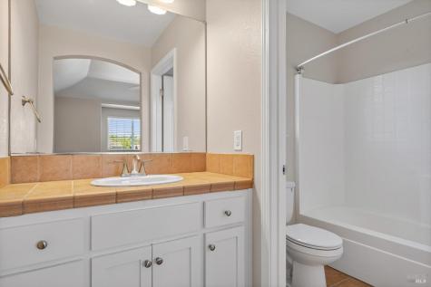 4728 Starbuck Avenue Santa Rosa CA 95409