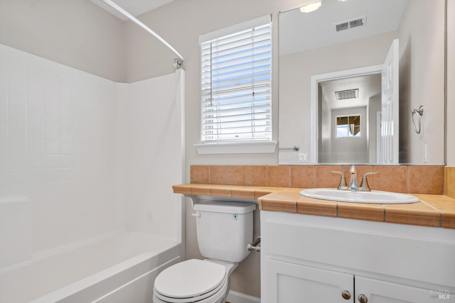 4728 Starbuck Avenue Santa Rosa CA 95409