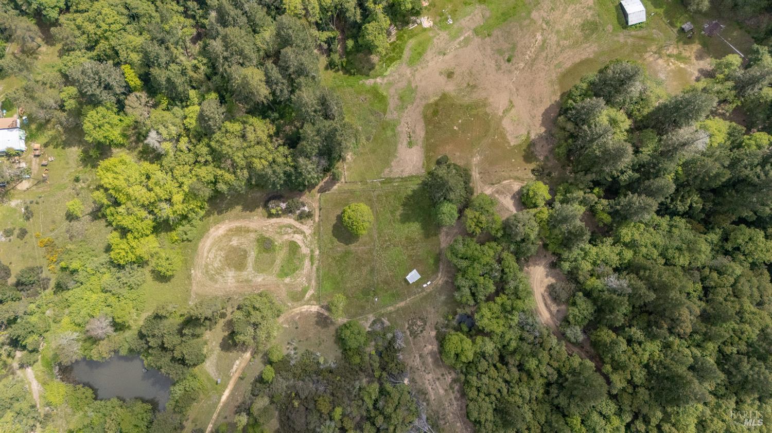 28655 N Highway 101 Highway Willits CA 95490