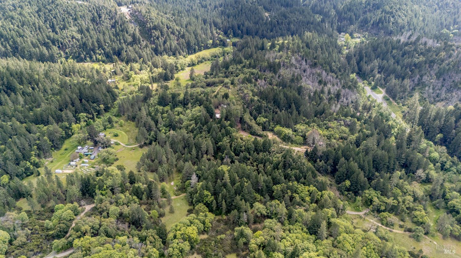 28655 N Highway 101 Highway Willits CA 95490
