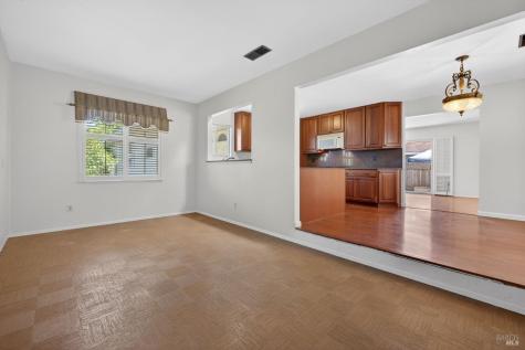 1712 Weaverly Drive Petaluma CA 94954