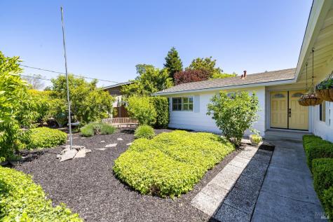 1712 Weaverly Drive Petaluma CA 94954