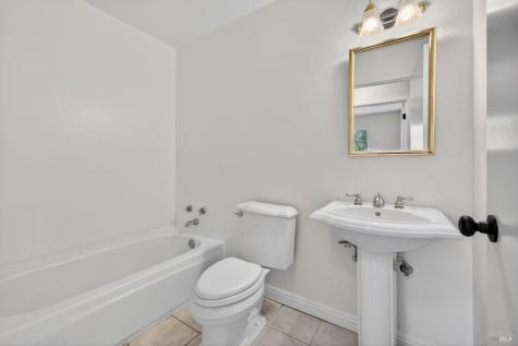 1712 Weaverly Drive Petaluma CA 94954