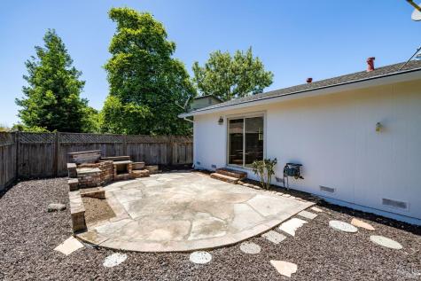 1712 Weaverly Drive Petaluma CA 94954