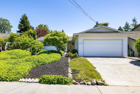 1712 Weaverly Drive Petaluma CA 94954