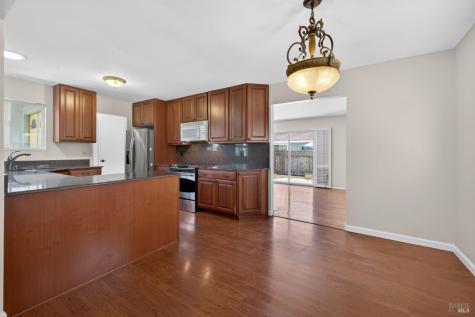 1712 Weaverly Drive Petaluma CA 94954