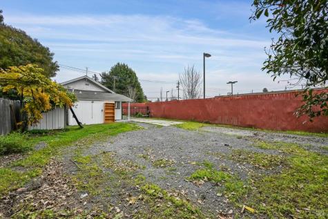 1127 Cleveland Avenue Santa Rosa CA 95401
