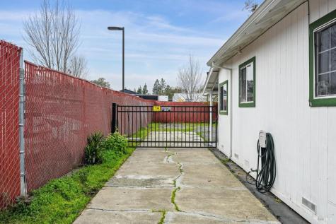 1127 Cleveland Avenue Santa Rosa CA 95401