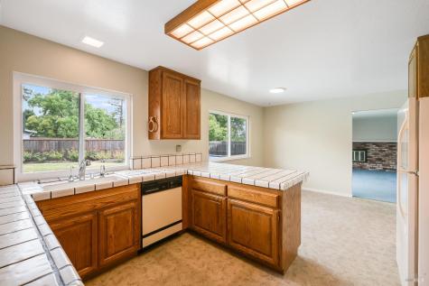 717 Glenhill Court Novato CA 94947