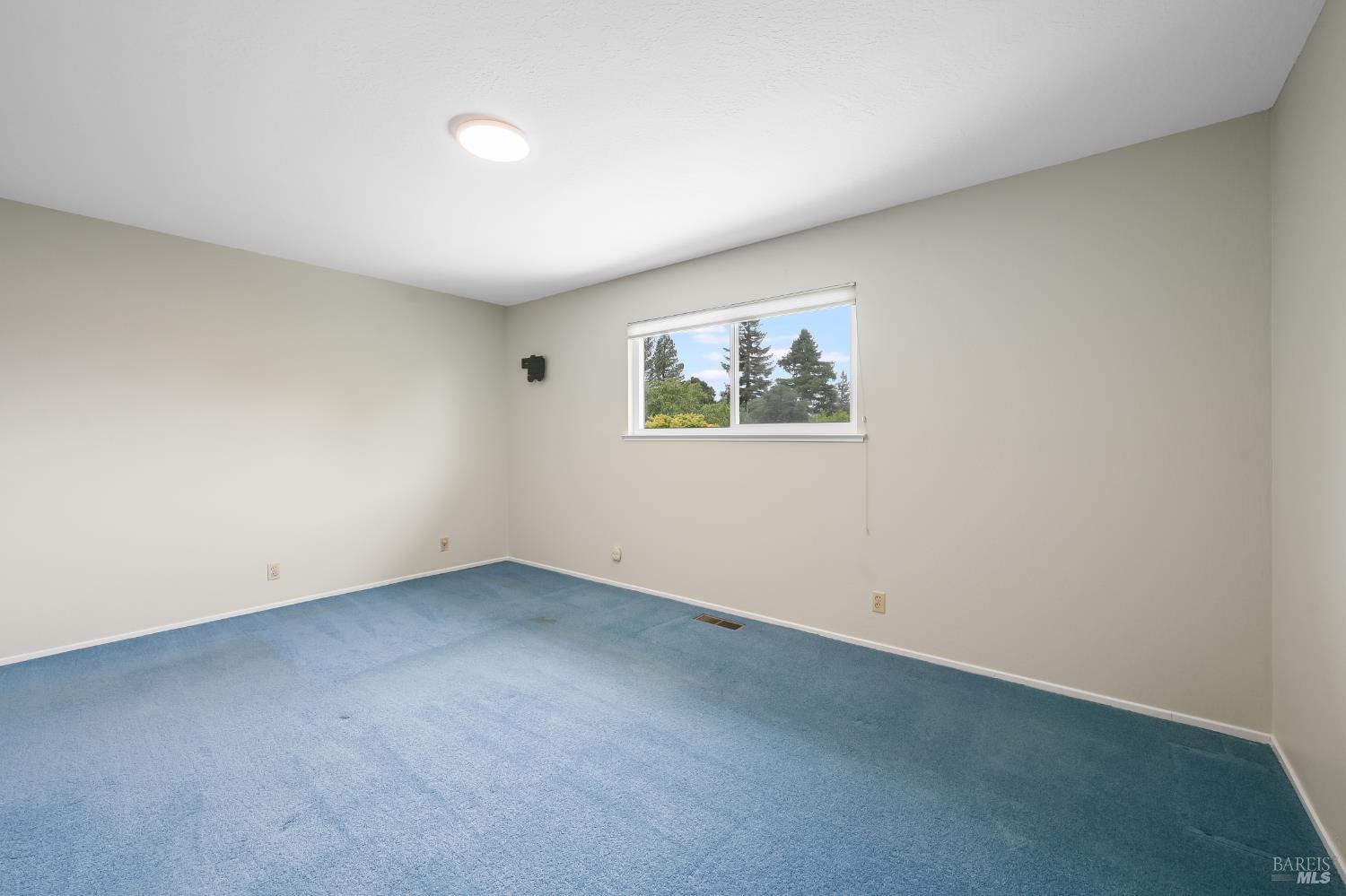 717 Glenhill Court Novato CA 94947