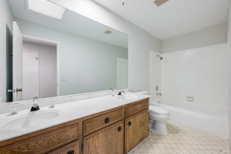 717 Glenhill Court Novato CA 94947
