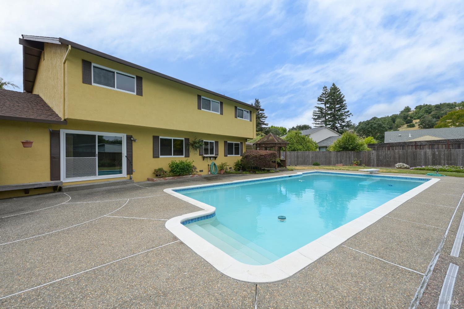 717 Glenhill Court Novato CA 94947