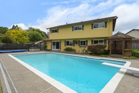 717 Glenhill Court Novato CA 94947